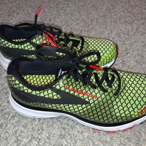 Brooks Launch 3 Tokyo Dragon Special Edition